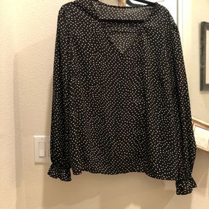 Shein Curve blouse top size 2XL black and white polka dot